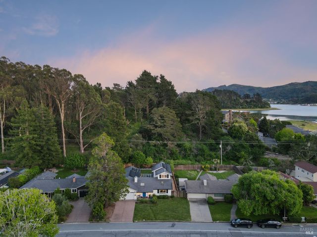 305 Ricardo Rd, Mill Valley, CA 94941