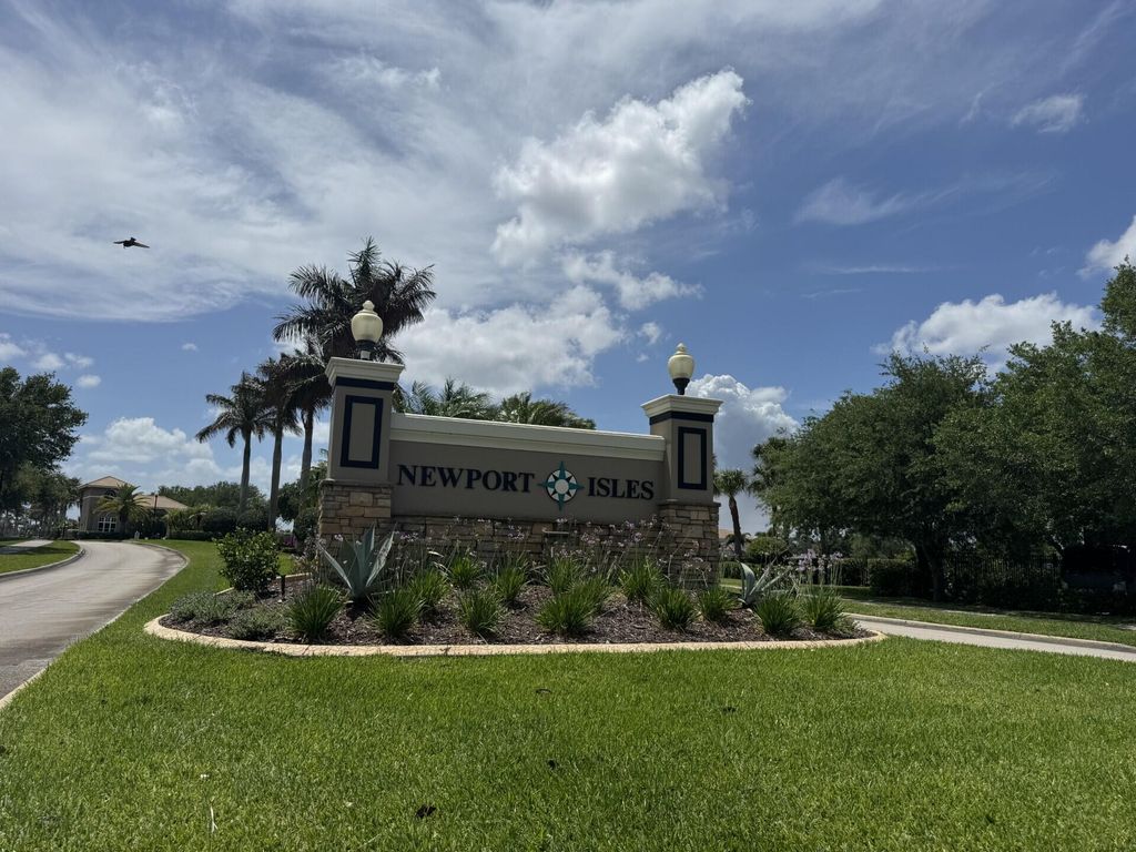 1804 SW Jamesport Drive, Port St. Lucie, Port St Lucie, FL 34953