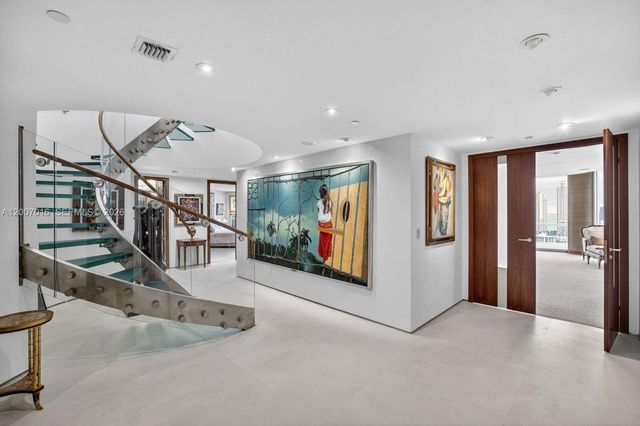 2600 Island Boulevard PH1, Aventura, FL 33160