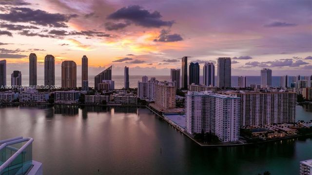 2600 Island Boulevard PH1, Aventura, FL 33160