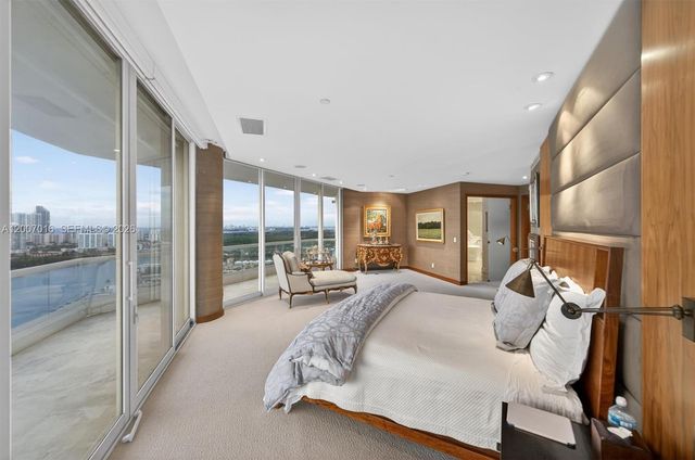 2600 Island Boulevard PH1, Aventura, FL 33160