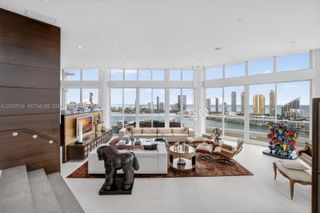 2600 Island Boulevard PH1, Aventura, FL 33160