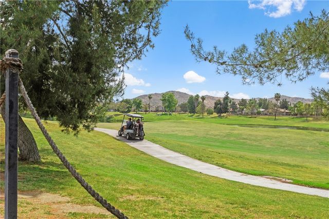 29268 Meandering, Menifee, CA 92584