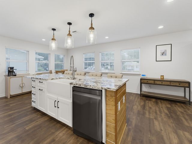 5717 Fursman Avenue, Fort Worth, TX 76114