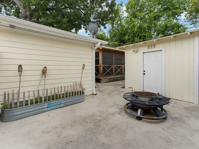 5717 Fursman Avenue, Fort Worth, TX 76114