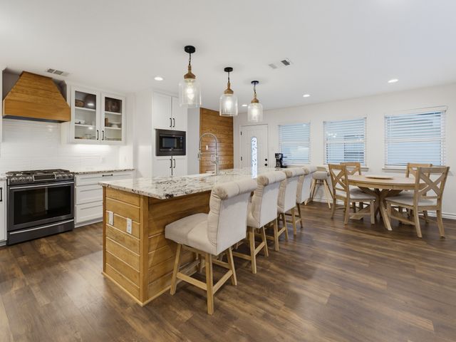 5717 Fursman Avenue, Fort Worth, TX 76114