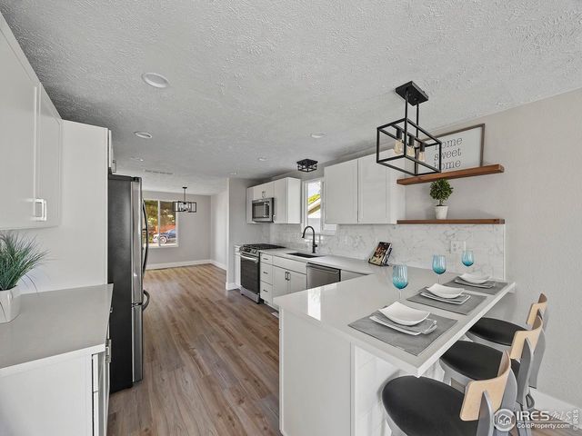 829 Independence Dr, Longmont, CO 80504