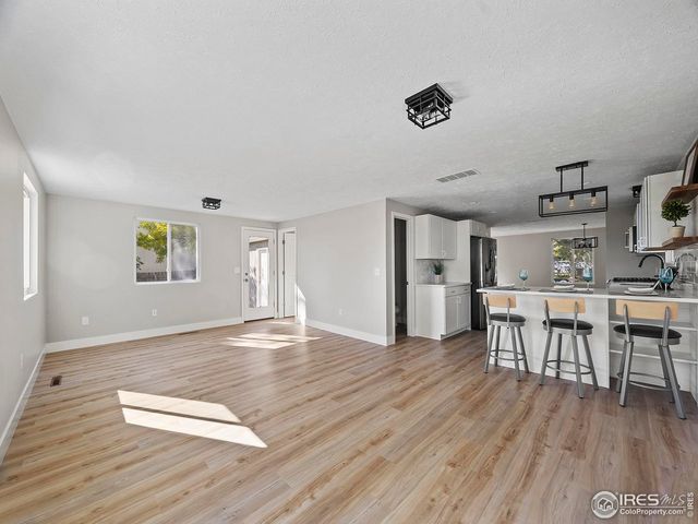 829 Independence Dr, Longmont, CO 80504