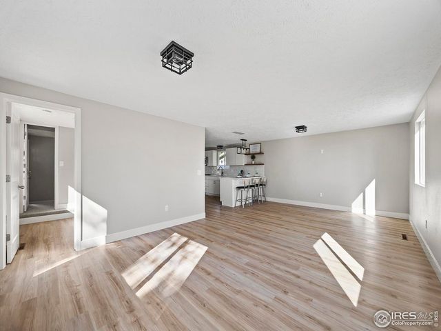 829 Independence Dr, Longmont, CO 80504