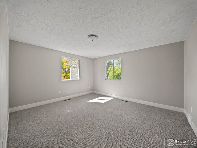 829 Independence Dr, Longmont, CO 80504