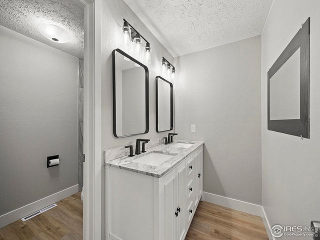 829 Independence Dr, Longmont, CO 80504