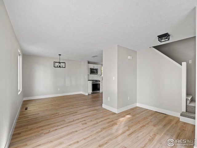 829 Independence Dr, Longmont, CO 80504