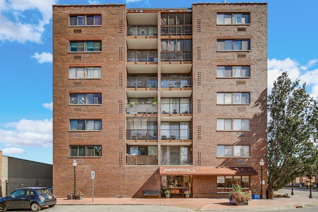 11 W Green Street 606, Bensenville, IL 60106
