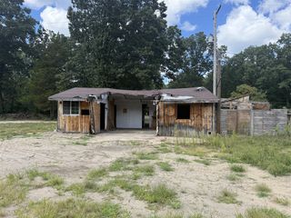 5083 118th Avenue, Fennville, MI 49408