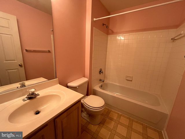 704 SHALLOW RIDGE CT, Abingdon, MD 21009