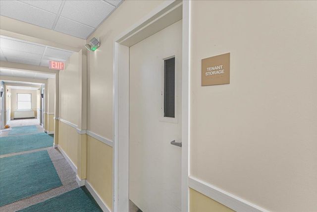 409 Farrell St Apt 203, South Burlington, VT 05403