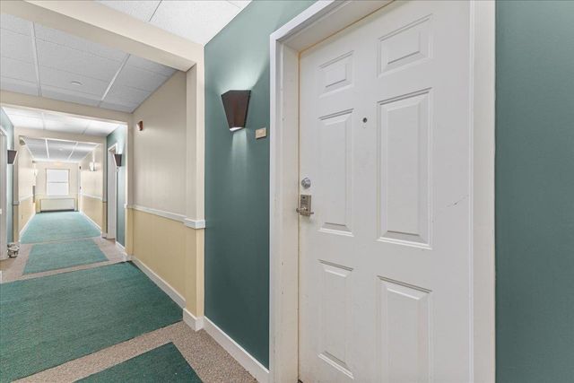 409 Farrell St Apt 203, South Burlington, VT 05403