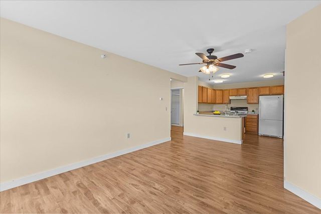 409 Farrell St Apt 203, South Burlington, VT 05403
