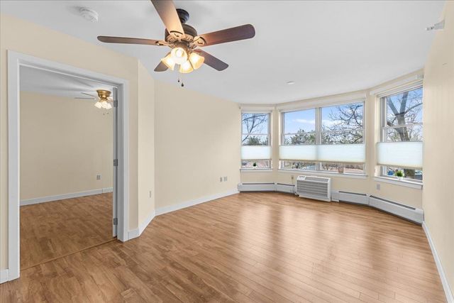 409 Farrell St Apt 203, South Burlington, VT 05403