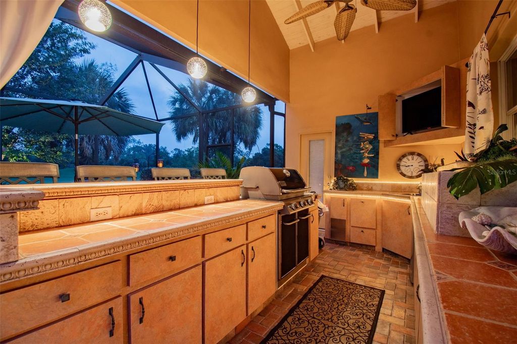 Image 19 of property listing at 17714 GREY EAGLE ROAD, Tampa, FL 33647