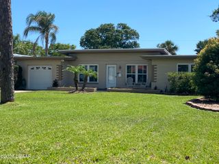 1623 Ridge Avenue, Holly Hill, FL 32117