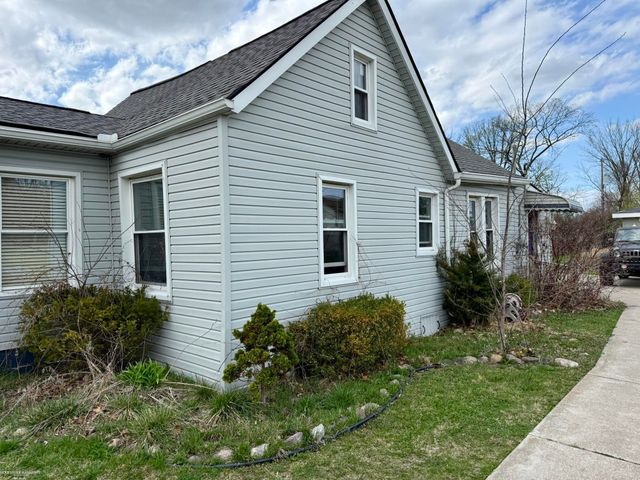 22203 Masonic Boulevard, Saint Clair Shores, MI 48082