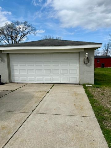 22203 Masonic Boulevard, Saint Clair Shores, MI 48082