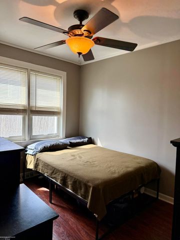 22203 Masonic Boulevard, Saint Clair Shores, MI 48082