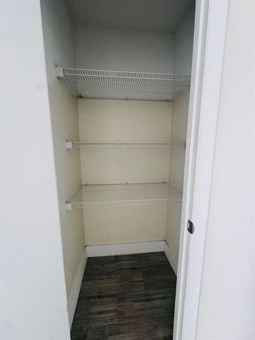 7910 Abbott Avenue 2, Miami Beach, FL 33141