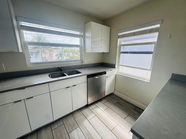 7910 Abbott Avenue 2, Miami Beach, FL 33141