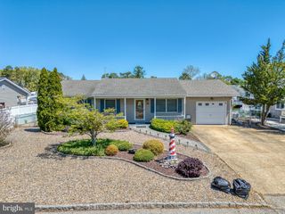 12 N HOLLYWOOD BLVD, Forked River, NJ 08731