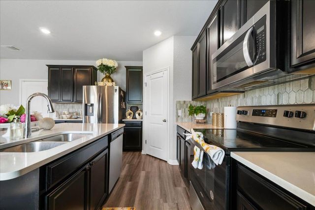 202 Ottaviano WAY, Hutto, TX 78634