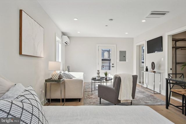 1748 LANIER PL NW #2, Washington, DC 20009