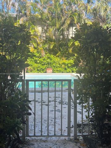 427 Santander Ave 101, Coral Gables, FL 33134