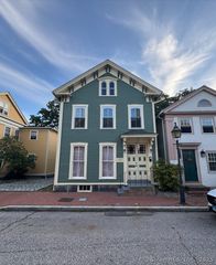 32 Starr Street, New London, CT 06320