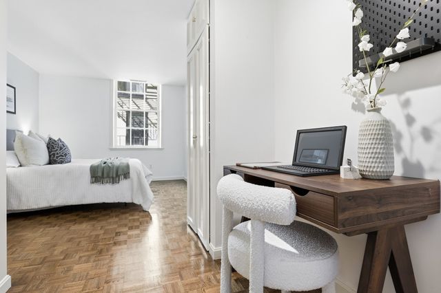 70 Mount Vernon St 1B, Boston, MA 02108