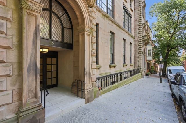 70 Mount Vernon St 1B, Boston, MA 02108