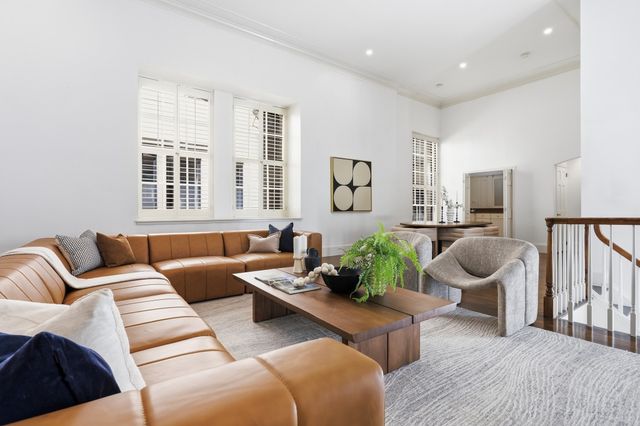70 Mount Vernon St 1B, Boston, MA 02108