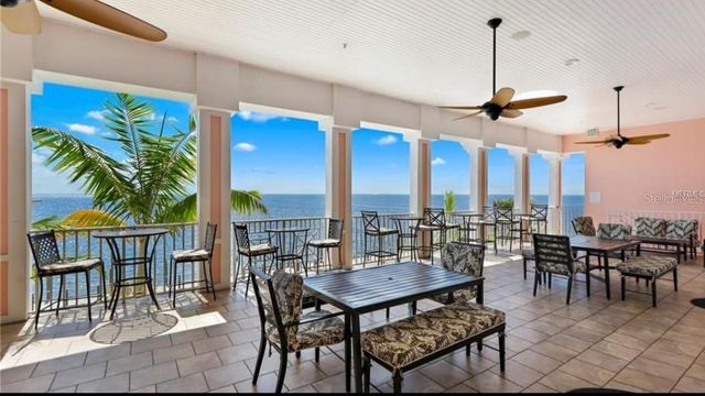 213 SEAHORSE DRIVE SE D, St Petersburg, FL 33705