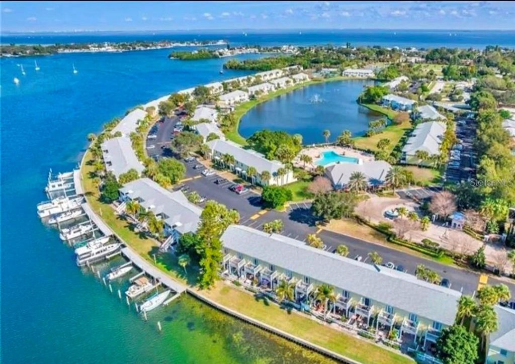 213 SEAHORSE DRIVE SE D, St Petersburg, FL 33705