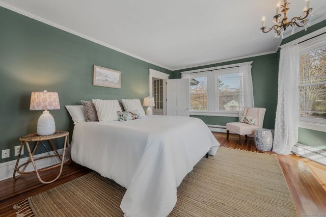 26 College Street, Old Saybrook, CT 06475