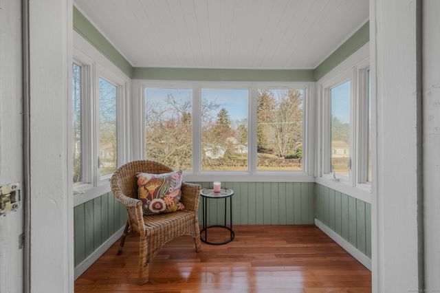 26 College Street, Old Saybrook, CT 06475