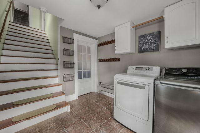 26 College Street, Old Saybrook, CT 06475