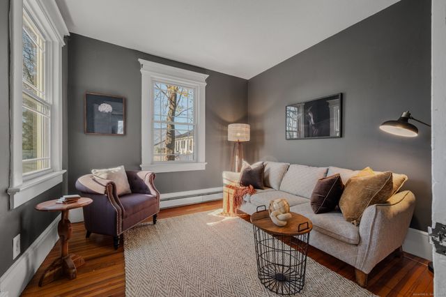 26 College Street, Old Saybrook, CT 06475