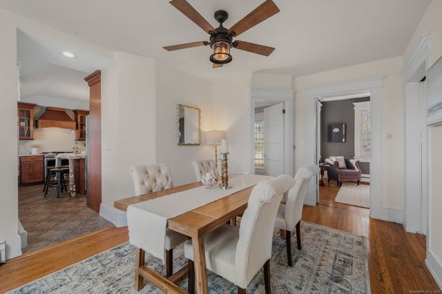 26 College Street, Old Saybrook, CT 06475