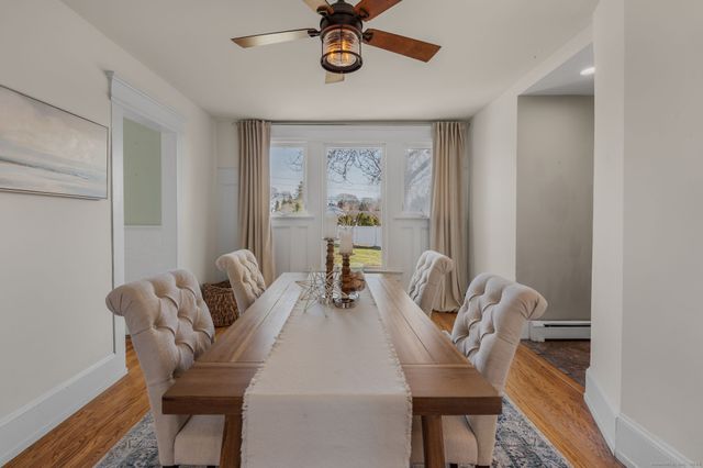 26 College Street, Old Saybrook, CT 06475