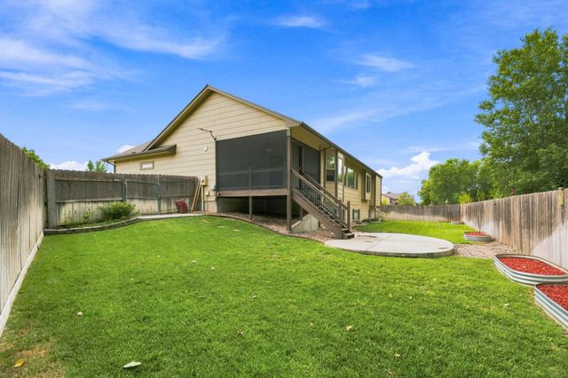 8304 W Candlewood Cir, Wichita, KS 67205