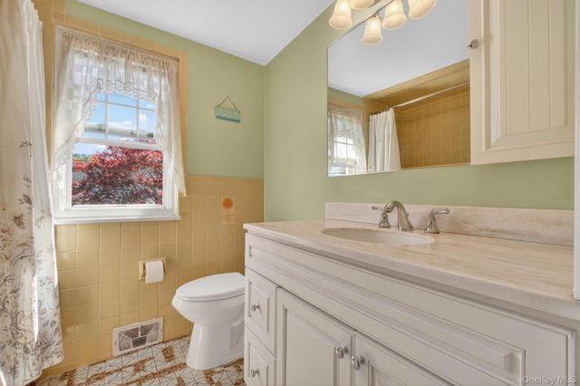 382 Marietta Avenue, Hawthorne, NY 10532