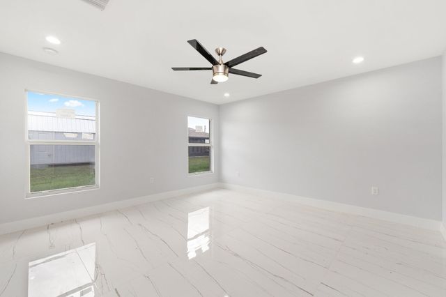 930 SE 39th Terrace, Okeechobee, FL 34974