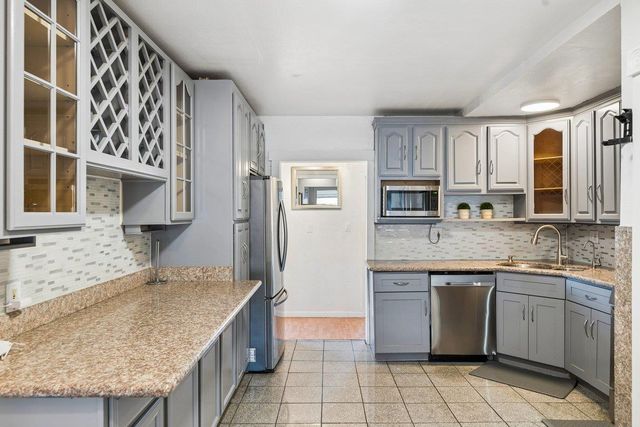 998 Hensley Avenue, San Bruno, CA 94066